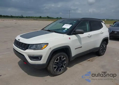 2020 Jeep Compass Trailhawk 4X4 из США, поврежденный, VIN 3C4NJDDB5LT159559